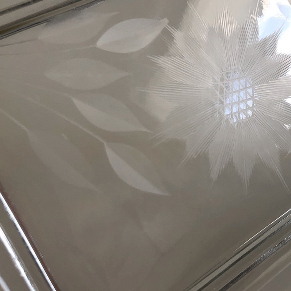 ♦️♣️Vintage Floral Etched Glass Playing Card Holder C.1970’s Sunflower Motif - Picture 6 of 6